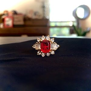Fancy vintage ring ❤️💛🤍